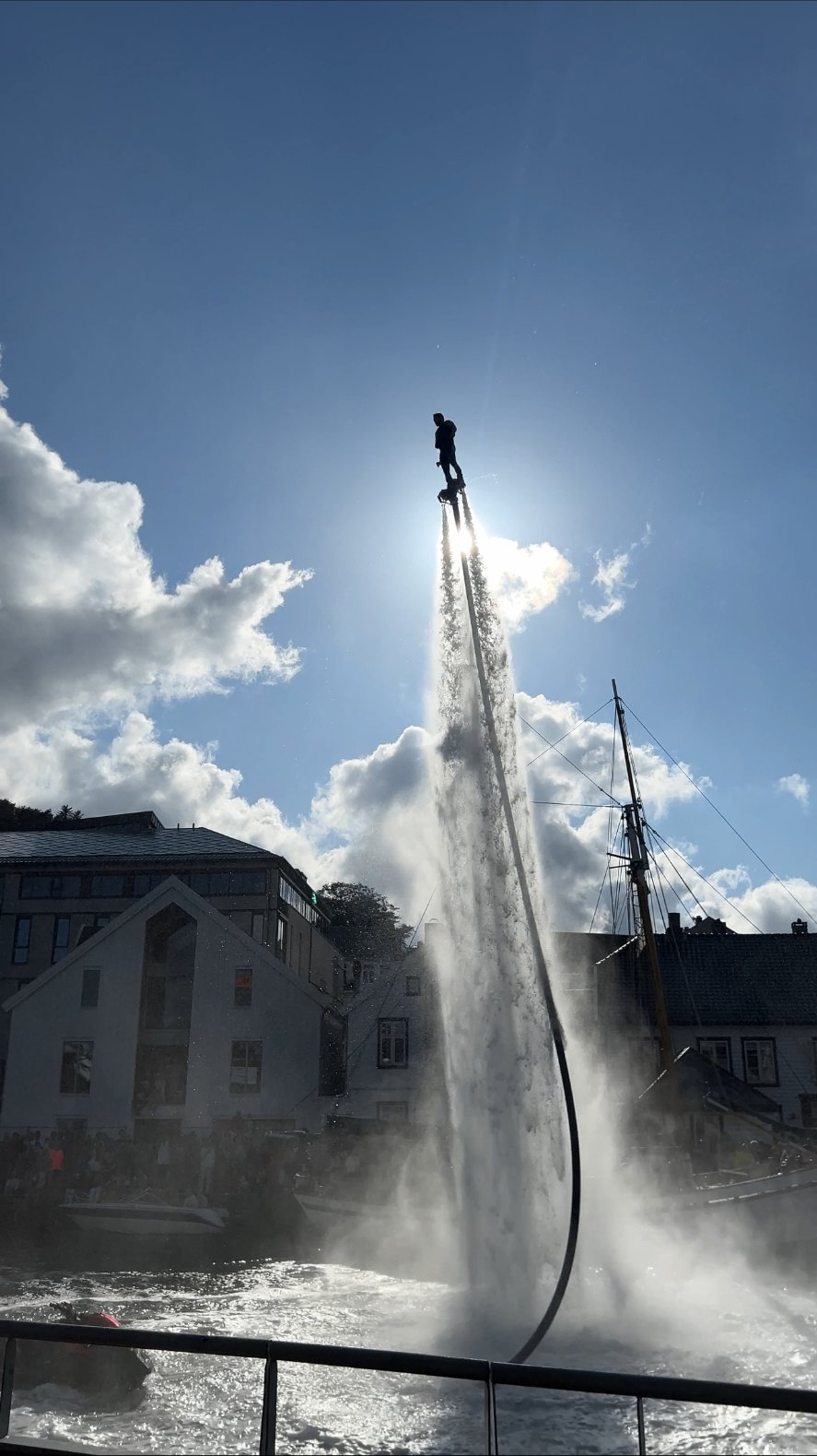 Actionbilde fra flyboard show